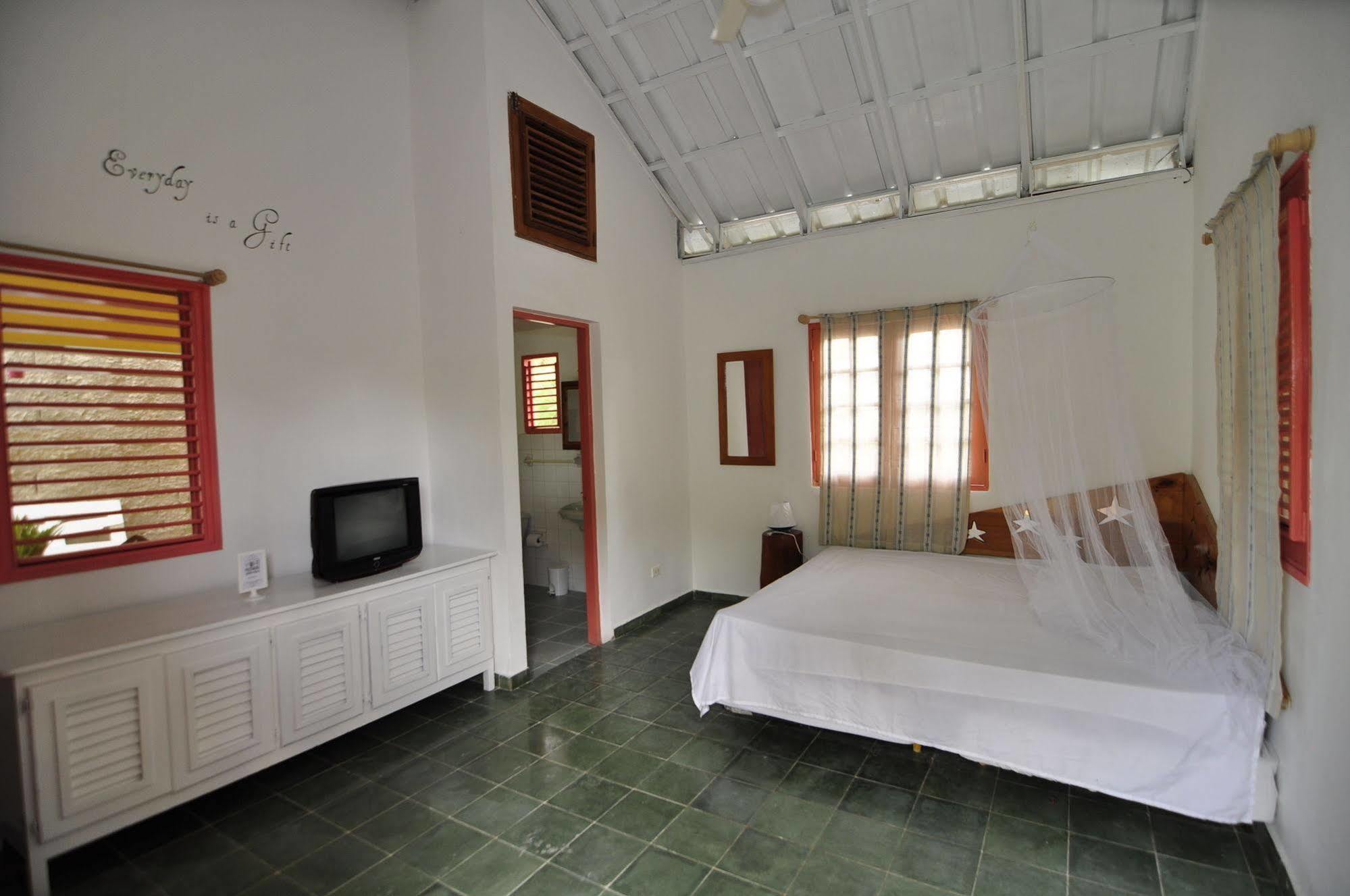 Casa Delfin Guest House Las Terrenas Exterior foto